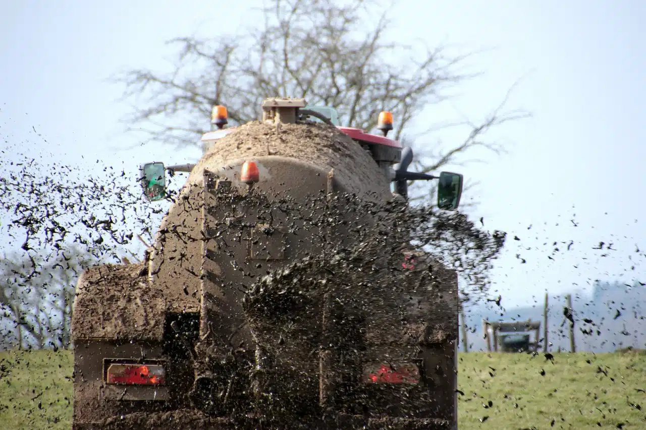 slurry tank, slurry, manure