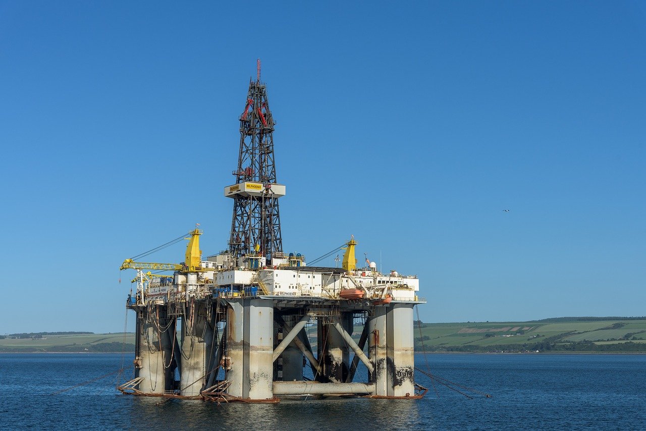 oil rig, scotland, cromarty firth