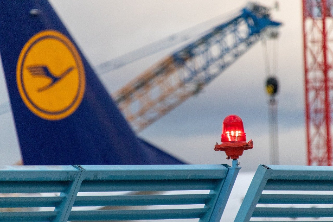 airport, lufthansa, airfield