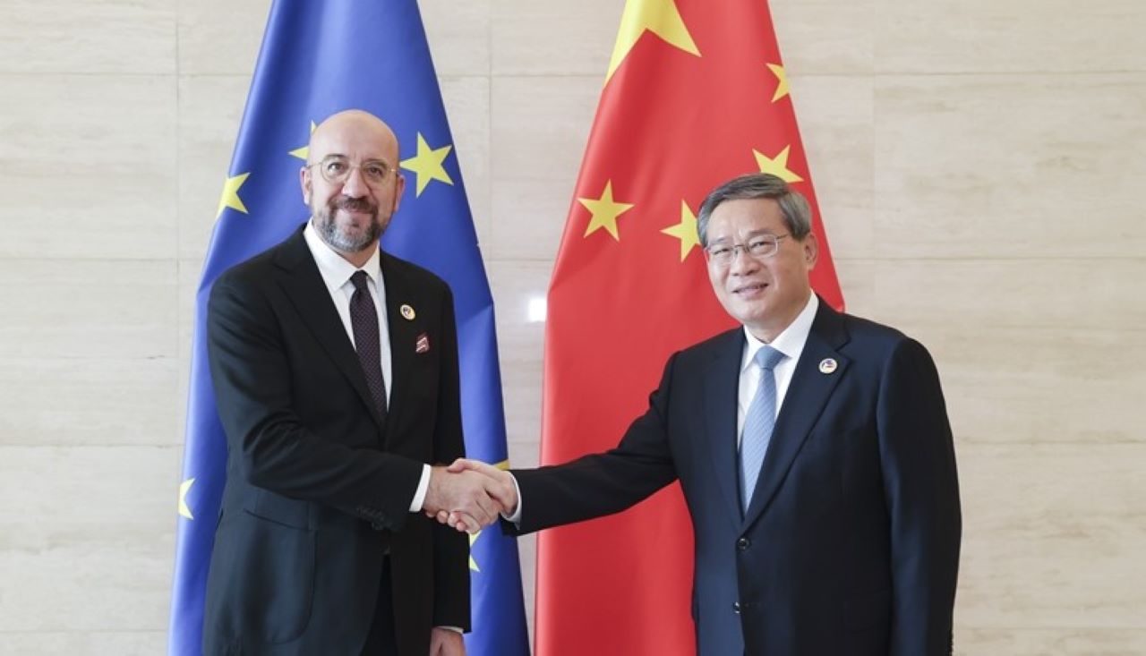 On October 11, local time, Premier Li Qiang met with European Council President Michel during the East Asia Cooperation Leaders' Meeting in Vientiane. Photo by Xinhua News Agency reporter Ding Haitao